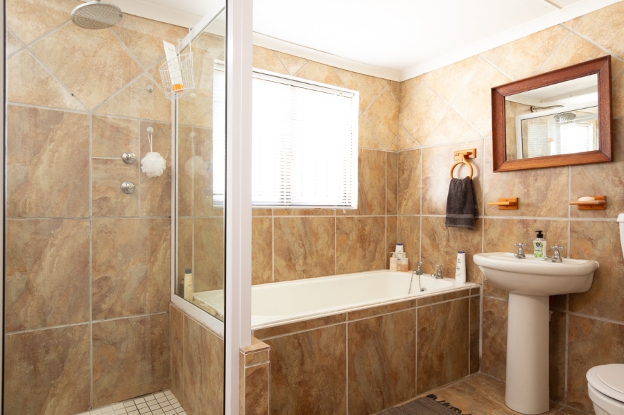 3 Bedroom Property for Sale in Velddrif Western Cape